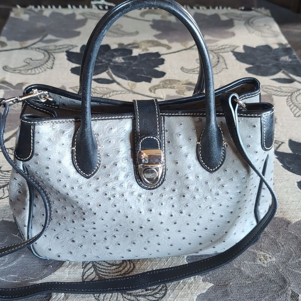 Dooney & Bourke 🩶Gray And Black Ostrich Embossed Satchel With Crossbody Strap
